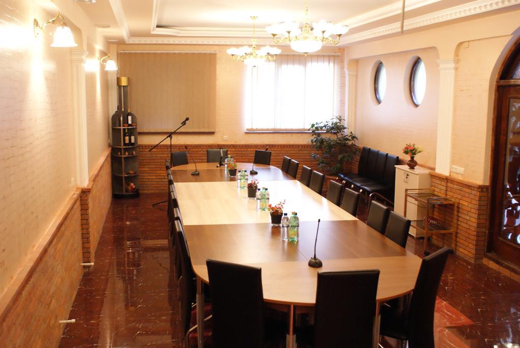 Marani Hotel Batumi Bagian luar foto
