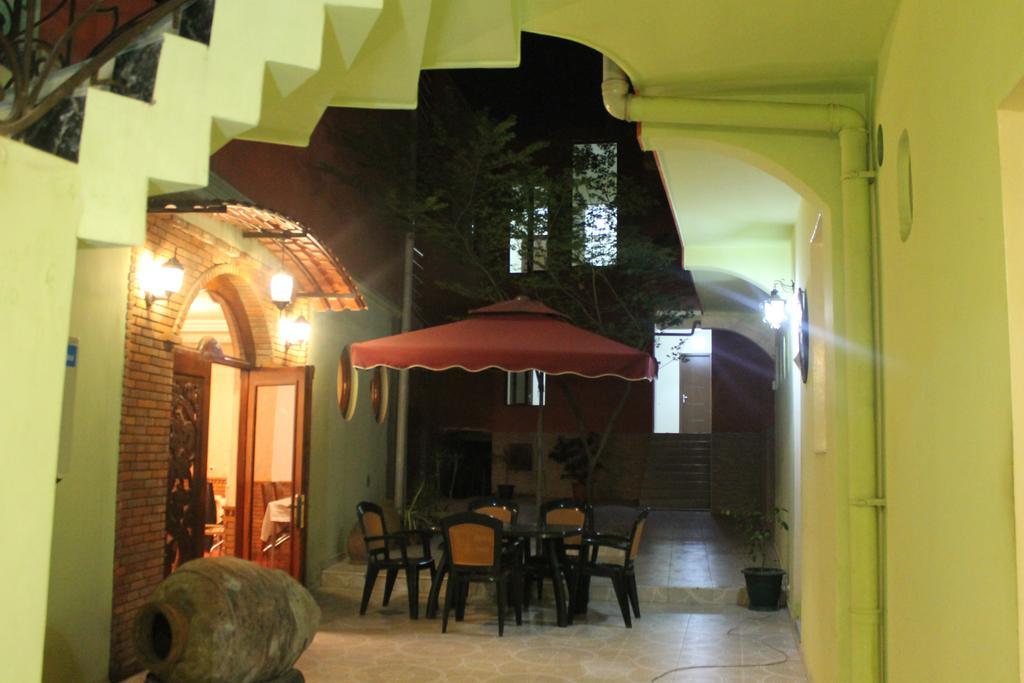 Marani Hotel Batumi Bagian luar foto