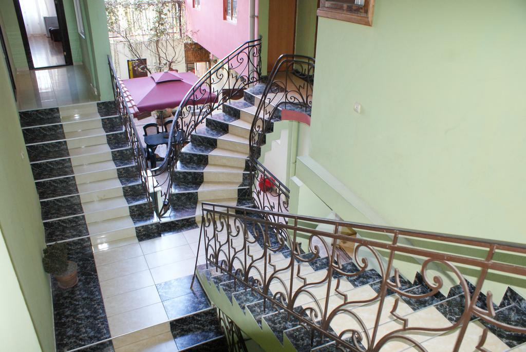 Marani Hotel Batumi Bagian luar foto