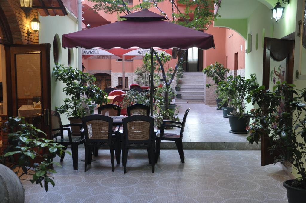 Marani Hotel Batumi Bagian luar foto