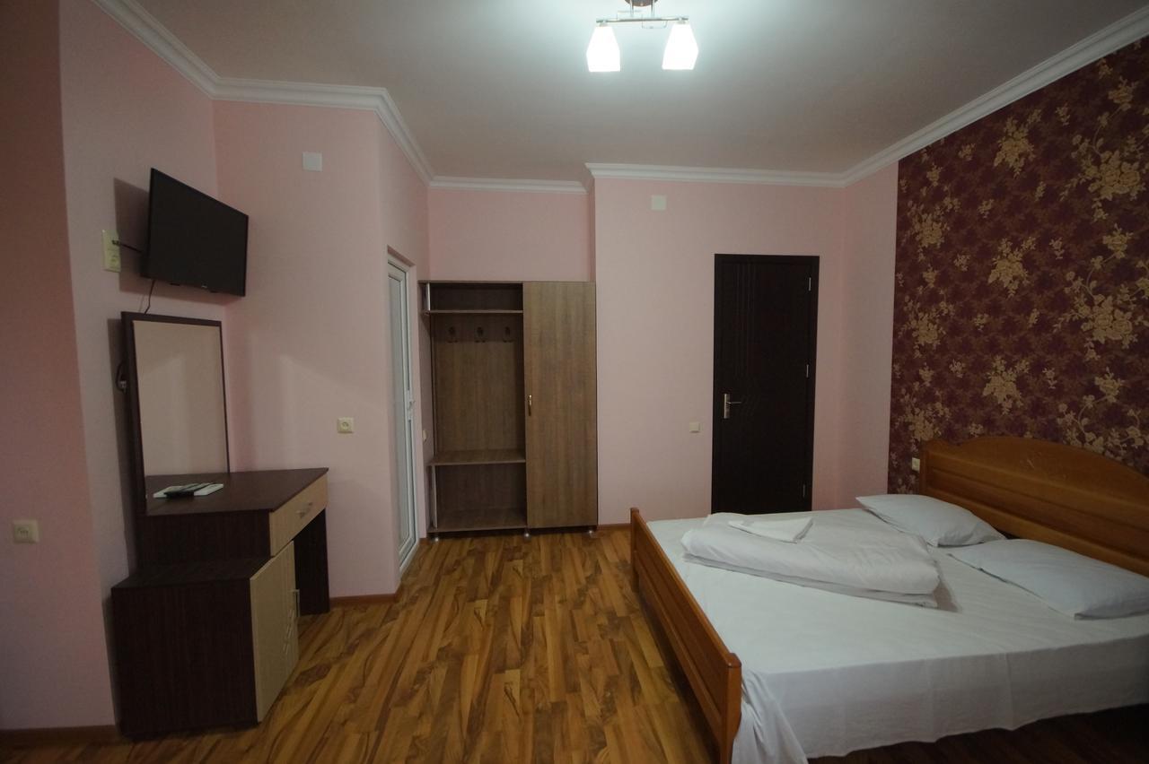 Marani Hotel Batumi Bagian luar foto